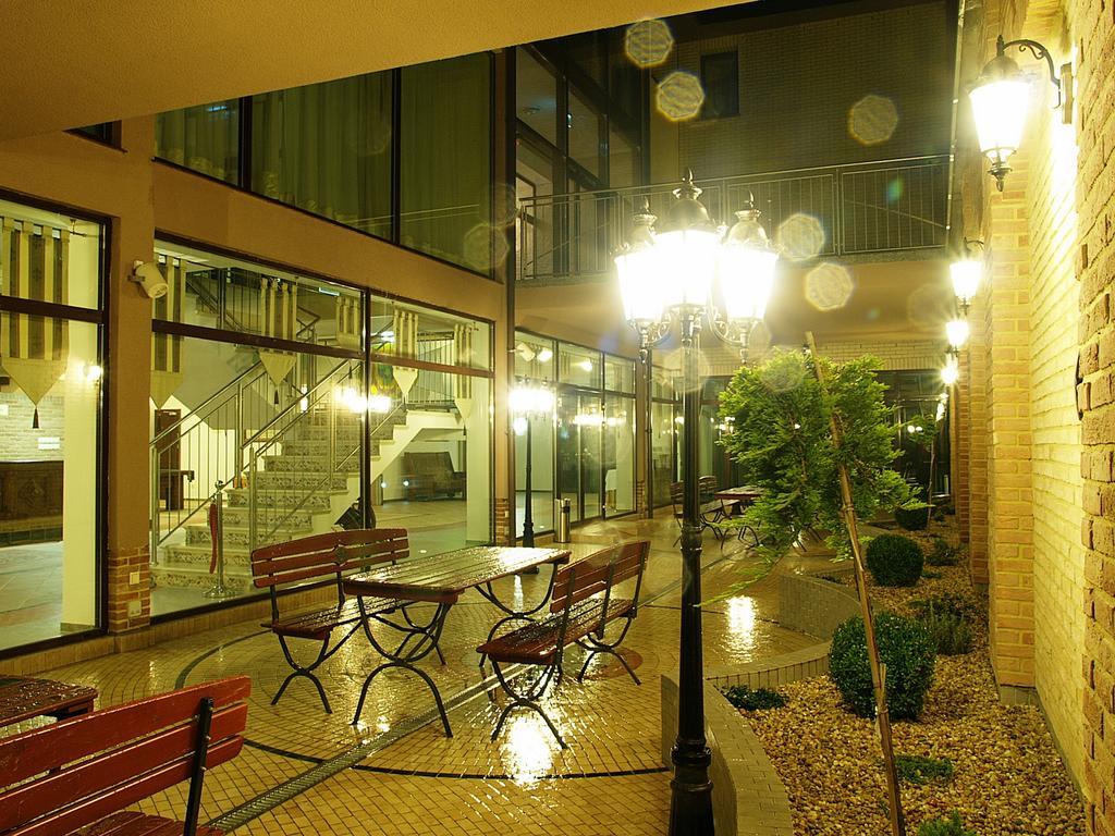 Hotel Fajkier Kroczyce Ngoại thất bức ảnh