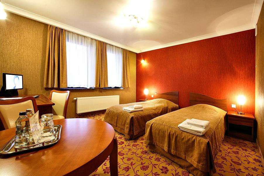 Hotel Fajkier Kroczyce Ngoại thất bức ảnh