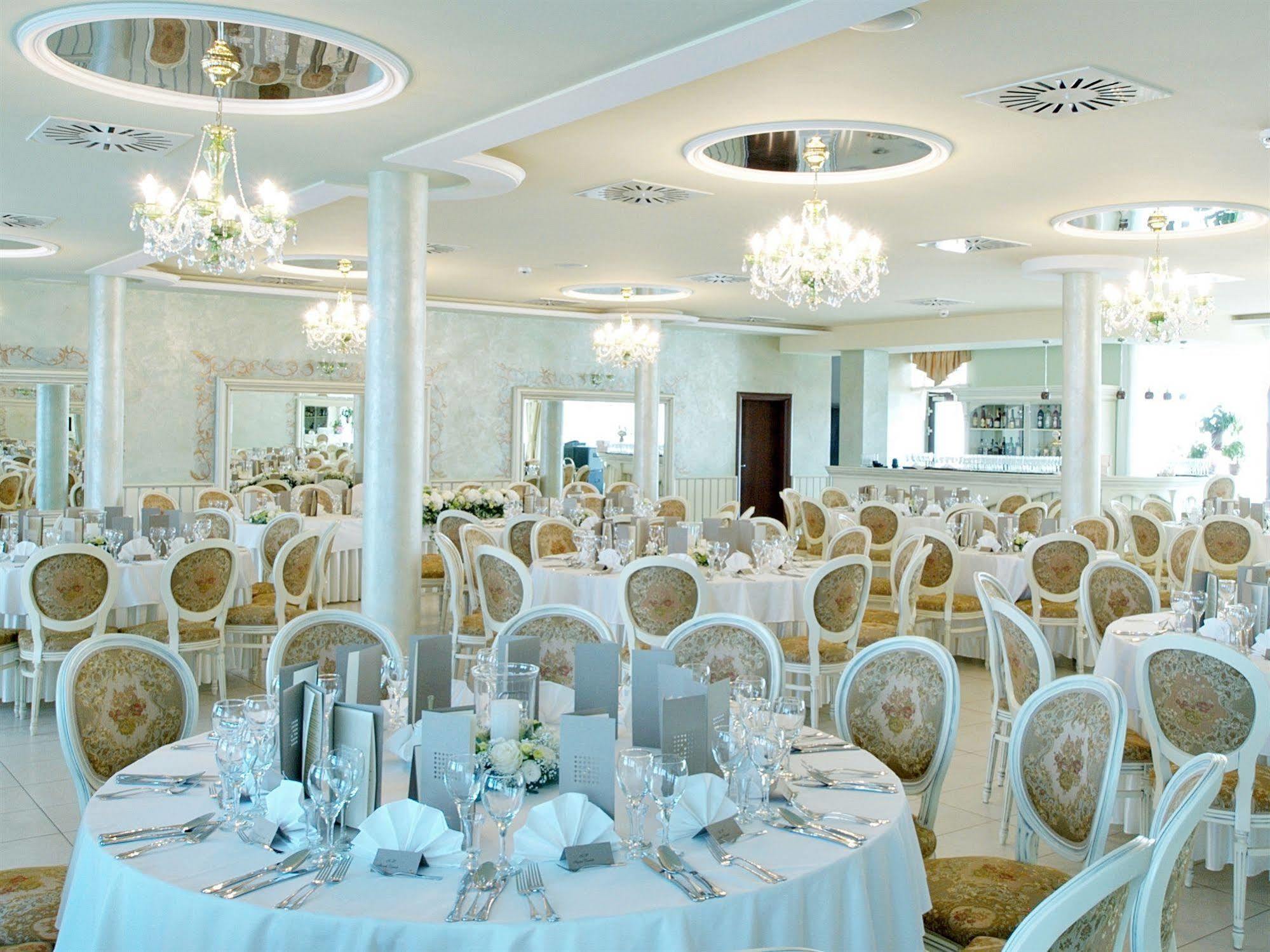 Hotel Fajkier Kroczyce Ngoại thất bức ảnh